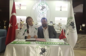 ŞAMPİYON OYUNCU BELEDİYESPOR’DA