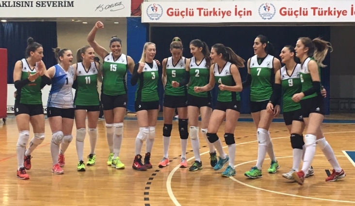 SULTANLAR LİDERİ DEVİRDİ! 3-0