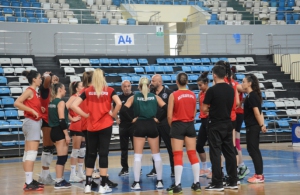 BOLU BELEDİYESPOR VOLEYBOL TAKIMIMIZ SAKARYA VOLEYBOL İLE HAZIRLIK MAÇI YAPTI