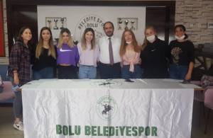 HENTBOLCULARIMIZ İÇ TRANSFERDE İMZALADILAR