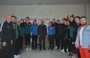 KULÜP BAŞKANIMIZ SİNAN BARUT PLAY-OFFLARDAN DÖNEN VOLEYBOL TAKIMIMIZI KARŞILADI