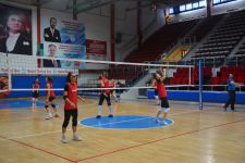 VOLEYBOL TAKIMIMIZ KALE 1957 SPOR MAÇININ HAZIRLIKLARINA BAŞLADI